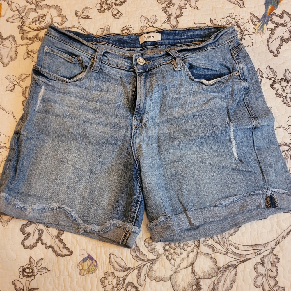 Kensie Light Blue Distressed Jean Shorts Cuffed Hem Sz 10/30